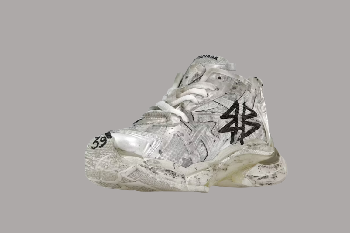 BLCG Track White Graffiti