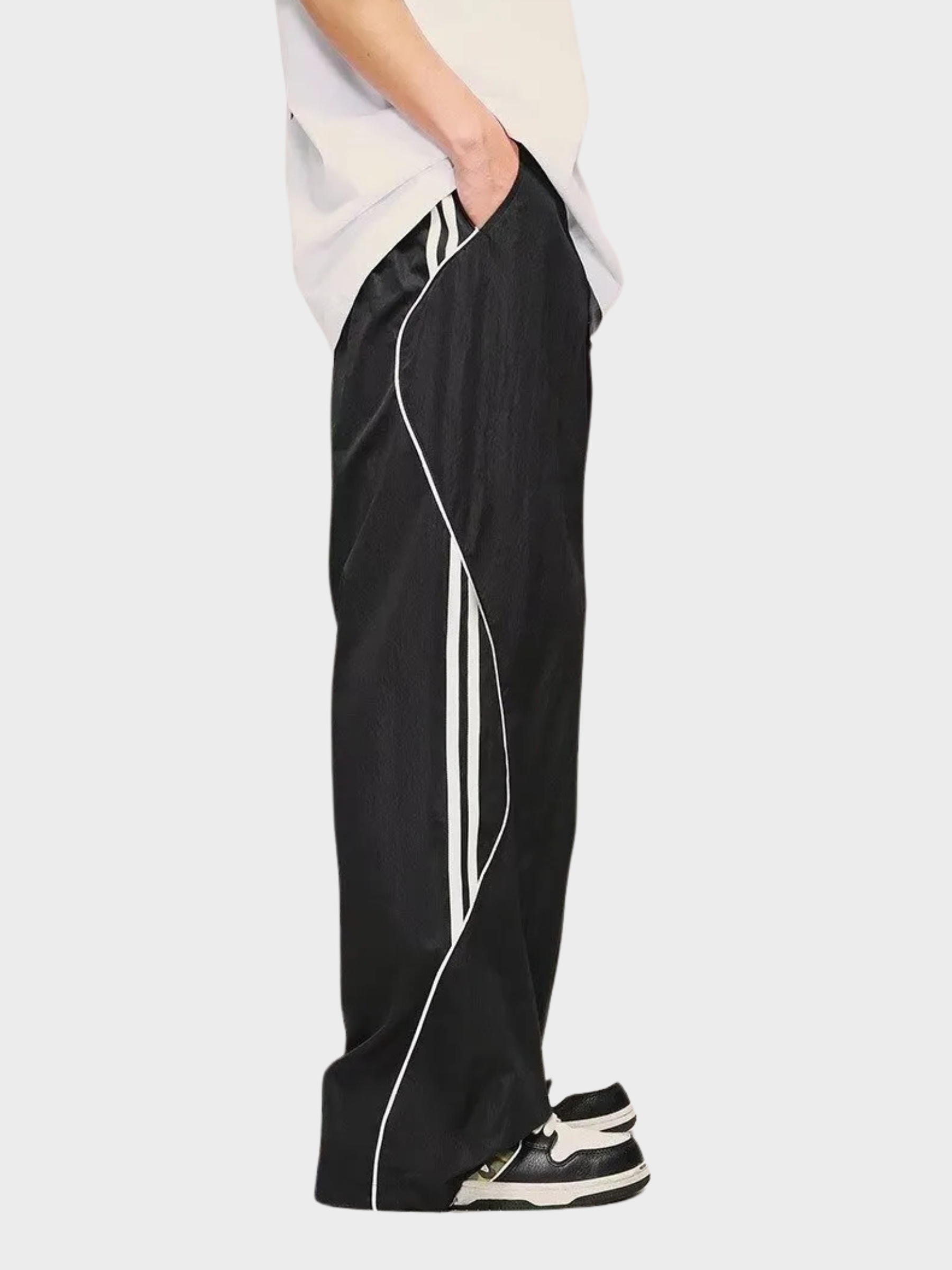 Amalfi® Striped Tech Joggers